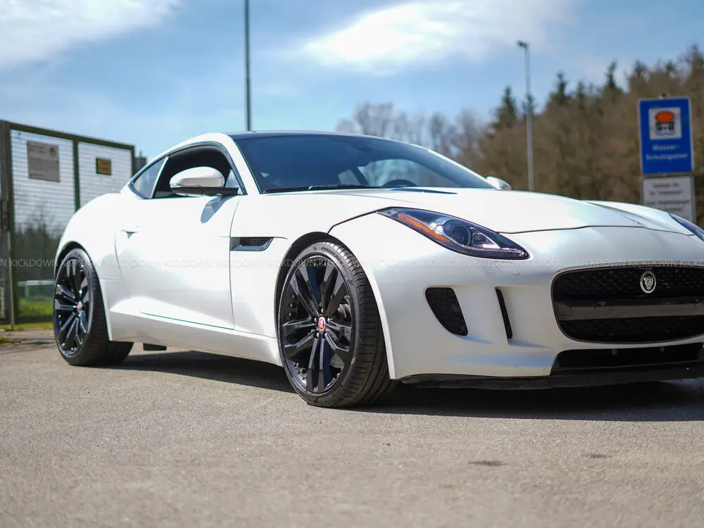 Jaguar F-Type Coupé (2016)