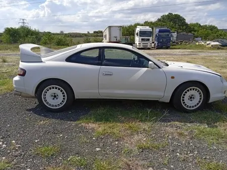 1995 — TOYOTA CELICA — 100,000 km