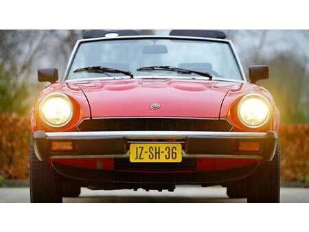 FIAT 124 SPIDER