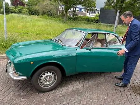 1973 — ALFA ROMEO GIULIA GT — 30,000 km