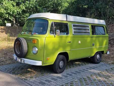 VOLKSWAGEN COMBI
