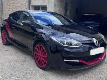 2015 — RENAULT MEGANE — 48,951 km