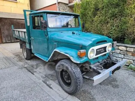 1976 — TOYOTA LAND CRUISER — 75,800 km