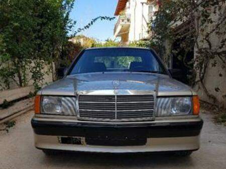 1986 — MERCEDES 190 — 145,000 km