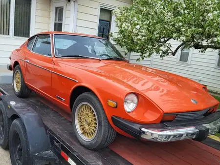 1975 — DATSUN 280Z — 60,000 km