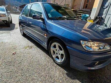 PEUGEOT 306