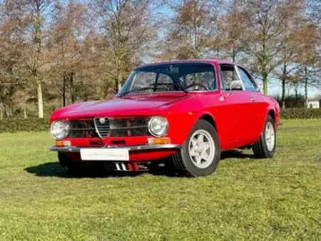 1972 — ALFA ROMEO GIULIA GT — 7,916 km