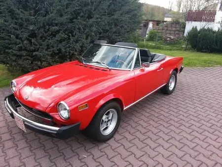 1975 — FIAT 124 SPIDER — 12,570 km