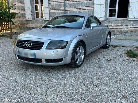 2000 — AUDI TT — 28,000 km