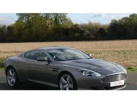 2009 — ASTON MARTIN DB9 — 72,420 km