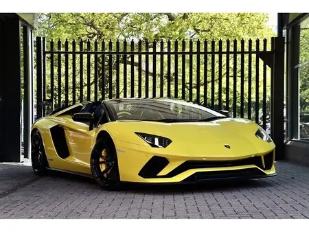2018 — LAMBORGHINI AVENTADOR ROADSTER — 25,186 km