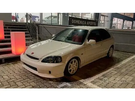 2000 — HONDA CIVIC — 122,000 km