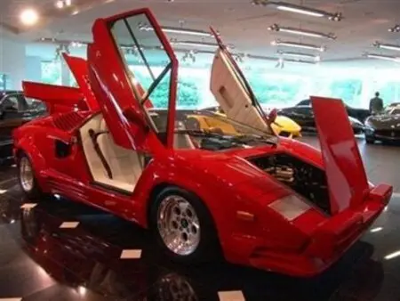 1989 — LAMBORGHINI COUNTACH — 1,448 km