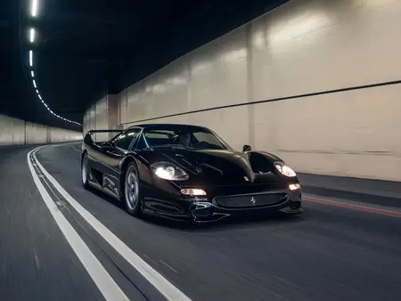 1996 — Ferrari F50 — 16 km