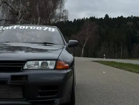 1993 — NISSAN SKYLINE — 143,000 km