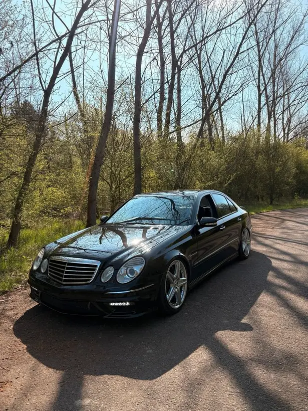 2004 — MERCEDES E-CLASS — 107,000 km