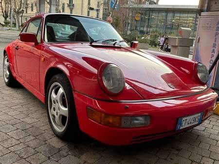 PORSCHE 964