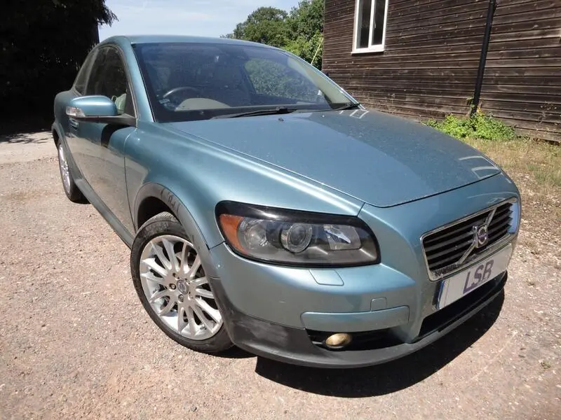 2009 — VOLVO C30 — 97,285 km
