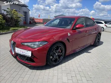 2017 — ALFA ROMEO GIULIA — 102,805 km