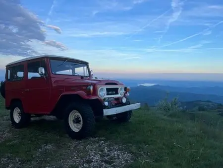 1973 — TOYOTA LAND CRUISER — 70,000 km