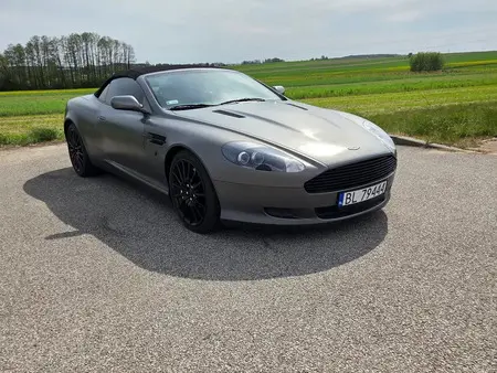 2006 — ASTON MARTIN DB9 — 57,600 km