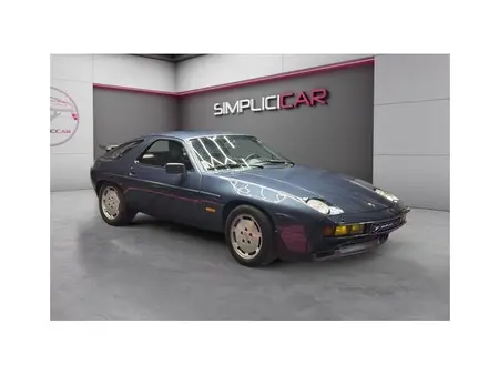 1982 — PORSCHE 928 — 80,000 km