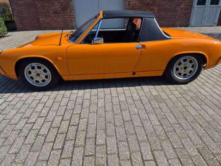 PORSCHE 914