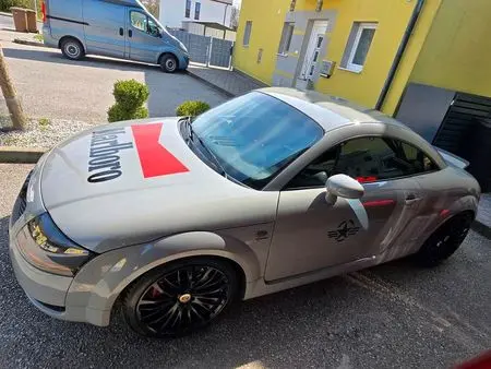 2001 — AUDI TT — 35,000 km