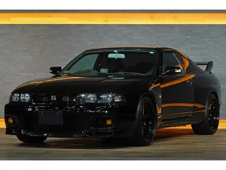 1995 — NISSAN SKYLINE — 101,725 km