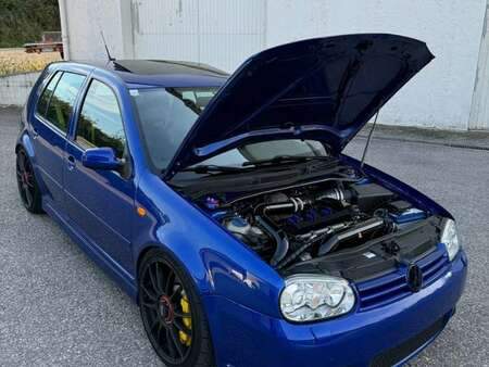 2003 — VOLKSWAGEN GOLF — 47,000 km