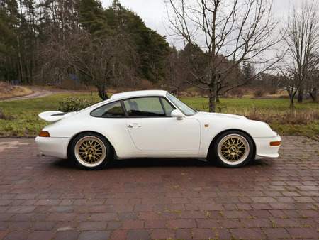 PORSCHE 993