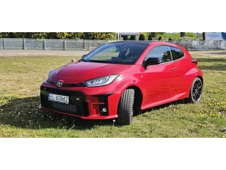 2022 — TOYOTA YARIS — 25,111 km