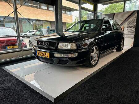 1994 — AUDI 80 — 140,570 km