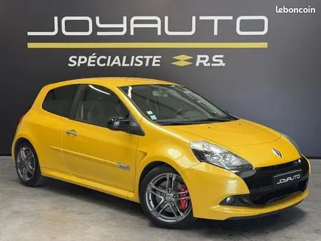 2009 — RENAULT CLIO — 75,900 km