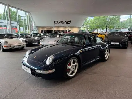 PORSCHE 993