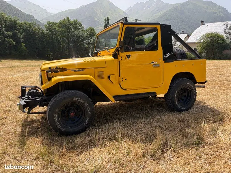 1977 — TOYOTA LAND CRUISER — 22,600 km