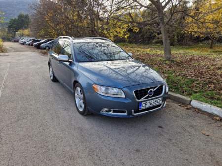 VOLVO V70