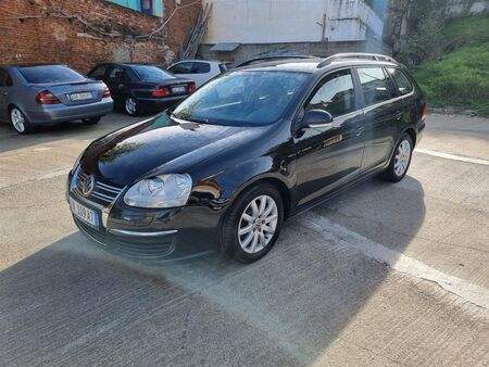 VOLKSWAGEN GOLF SW