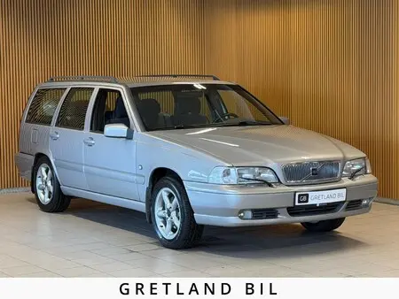 1998 — Volvo V70 R 2.5 4WD — 83,000 km