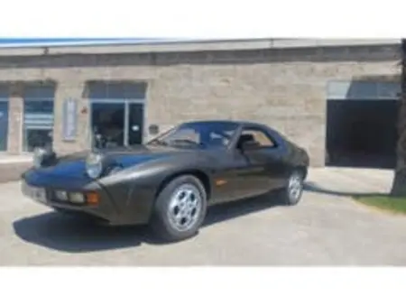 1982 — PORSCHE 928 — 62,000 km