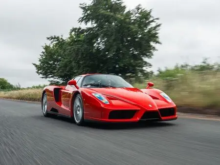 2004 — FERRARI ENZO — 5,987 km