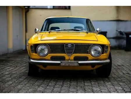 1969 — ALFA ROMEO GIULIA GT — 54,424 km