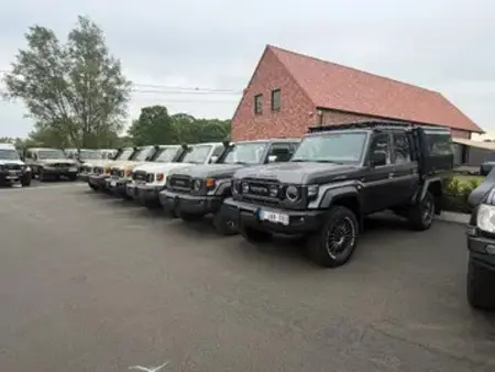 TOYOTA LAND CRUISER — 13 km