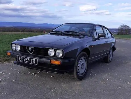 1983 — ALFA ROMEO GTV — 102,000 km