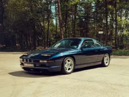 BMW 8 SERIES
