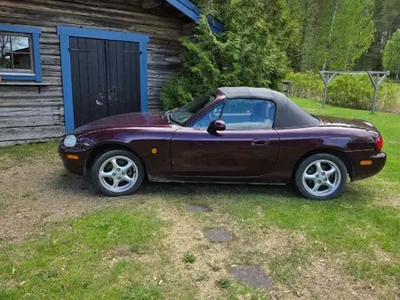 2000 — MAZDA MX5 — 77,000 km