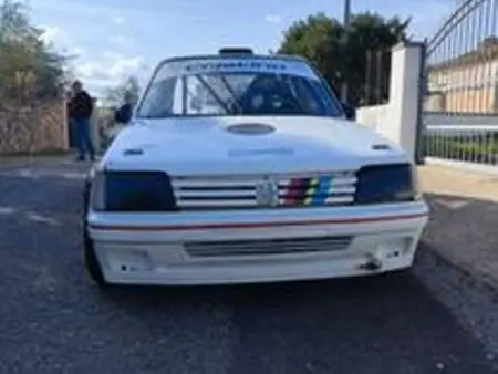 1990 — PEUGEOT 205 — 1,000 km