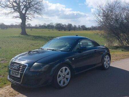 2001 — AUDI TT — 150,000 km