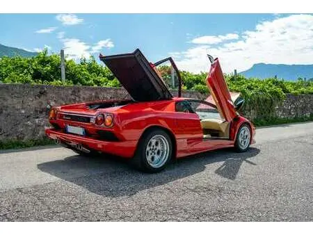 1990 — LAMBORGHINI DIABLO — 48,500 km