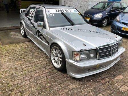 1989 — MERCEDES 190